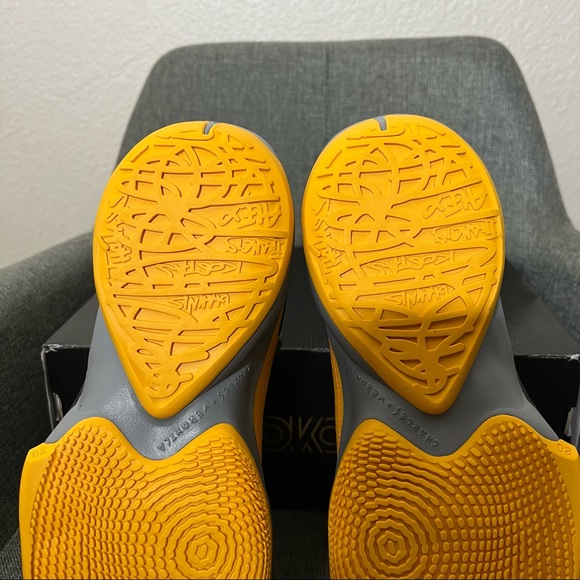 New Nike Zoom Freak 2 Taxi Shoes Black/ Particle Grey CK5424-006 Size 8.5 - Picture 2 of 12